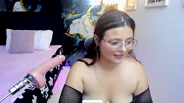 Miss_Kloee webcam