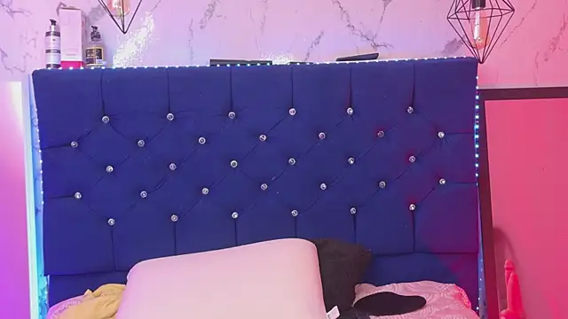 Dakotaa_Johnson webcam