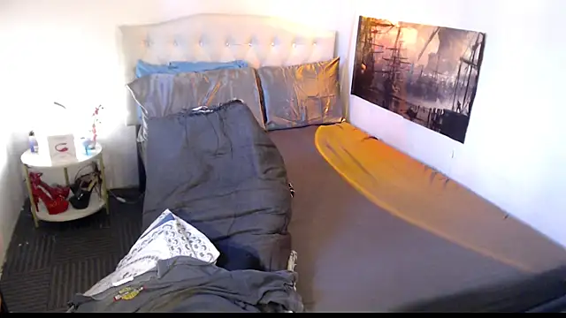 NinaDOM4CUM webcam