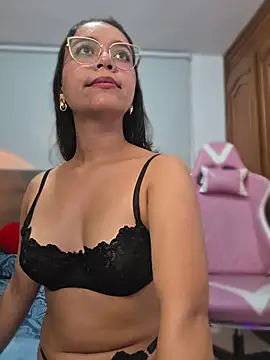 Andrea-Queen webcam