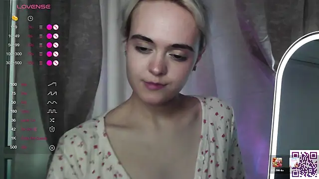 Oxcy_Secret live cam on StripChat