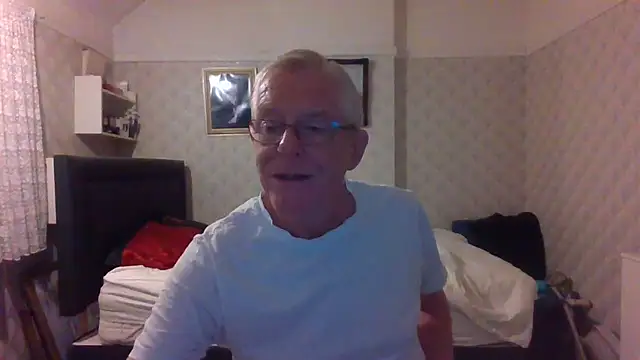 shaun63m Live Webcam on Stripchat