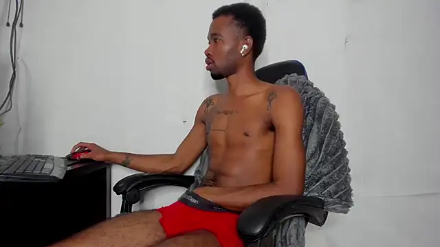 Kofi_exotic_2 webcam