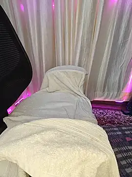 Curvy_Pooja webcam