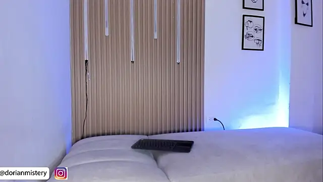 Dorianmistery2322_ live cam on StripChat