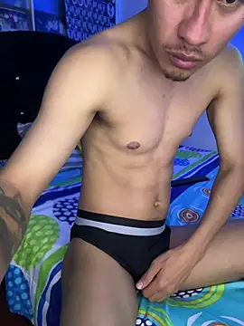 TavoHot_ live cam on StripChat