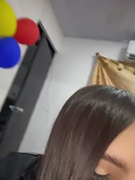 Sarahballiston_ webcam