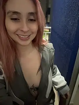 Sophia_LuxxX webcam