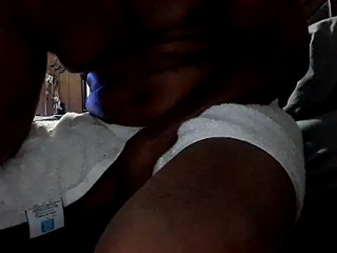 SukItSlo444 webcam