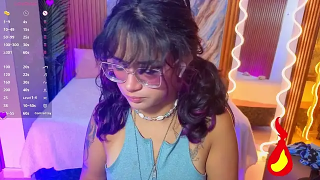 kristen_tay webcam