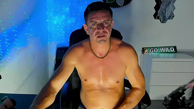 BadBoyVibes84 webcam