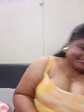 hornyriyanka webcam