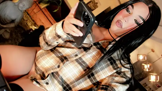 misstreslatin webcam