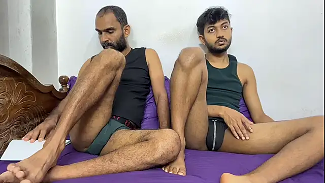 DesiDaddyandSon webcam