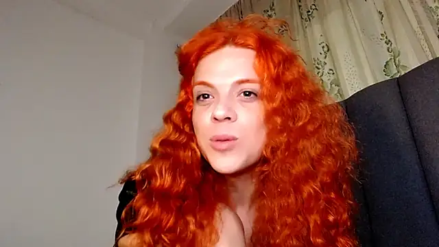 saara_johnson496 webcam