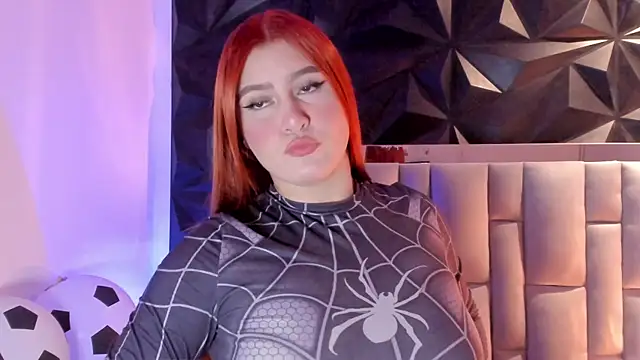 megan_whitee__ webcam