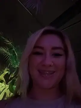 MaryDeniro webcam
