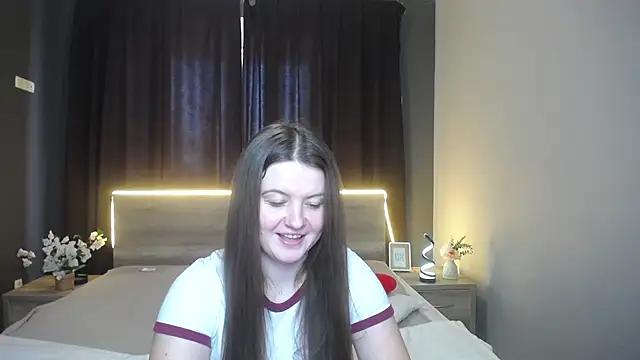 MavkaCute webcam