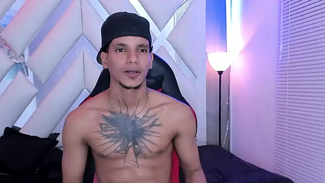 kai_storm77 webcam