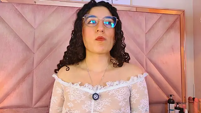 DemiJones_ webcam