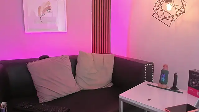 Maximoking26 webcam