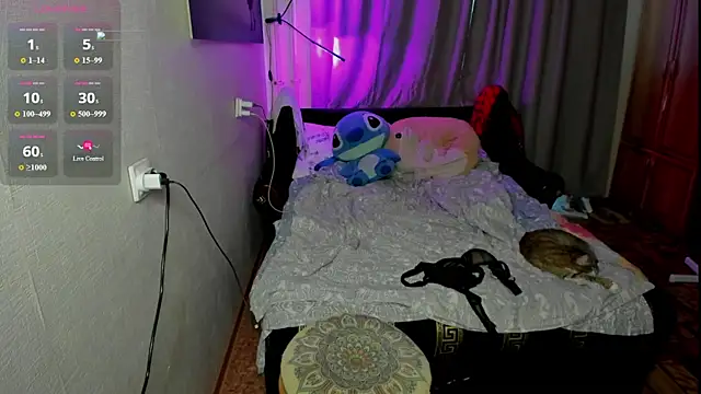 monica__elder webcam