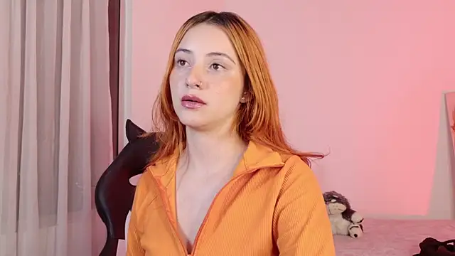 annie_mora webcam