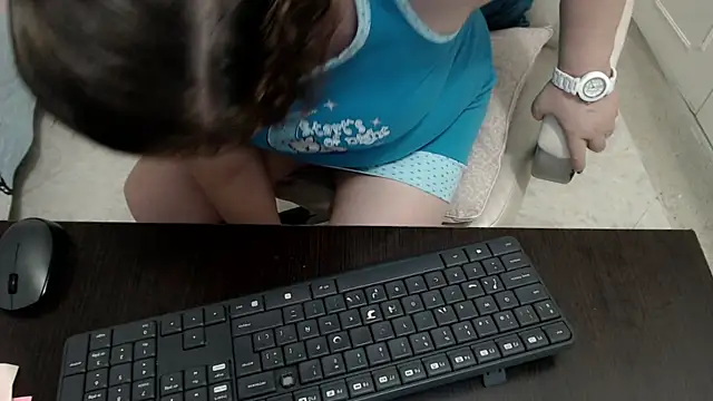 leonela_69 webcam