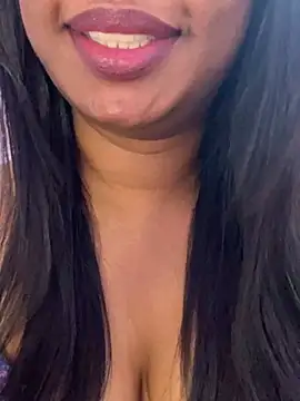 Tamil_Maaya webcam