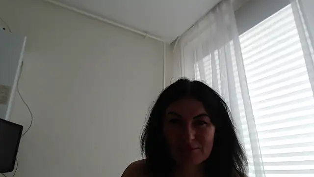 KimmmyVelour webcam