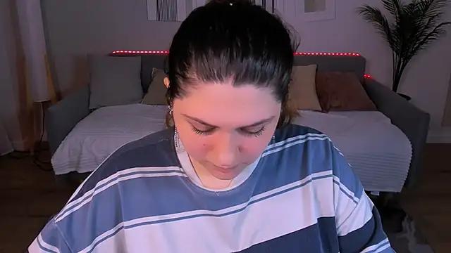 FieryMilena webcam