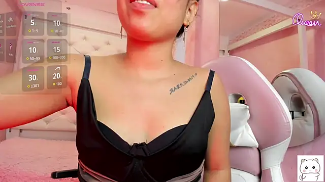 yipsy_gonzales live cam on StripChat