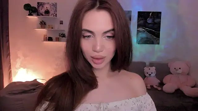 mellifluoustessss live cam on StripChat