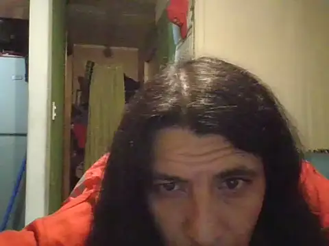 skinblack18 live cam on StripChat