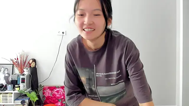 ailey_chao webcam