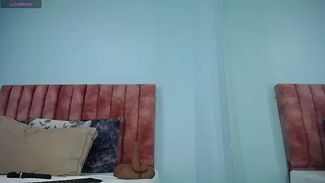 nana_levy webcam