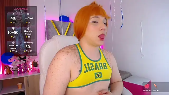 Tiffany_Valentiine webcam
