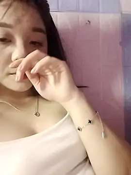 Baa-bee22 webcam