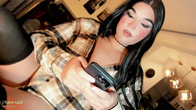 Model: misstreslatin
