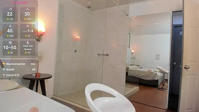 Sky_Collins_ webcam