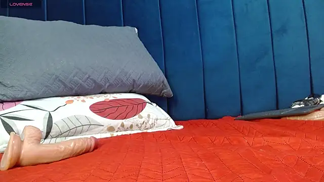 Lola_wish1 webcam