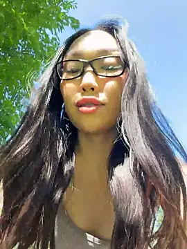 trytomakememoam webcam