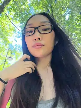 trytomakememoam webcam
