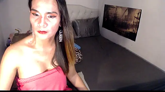 NinaDOM4CUM webcam