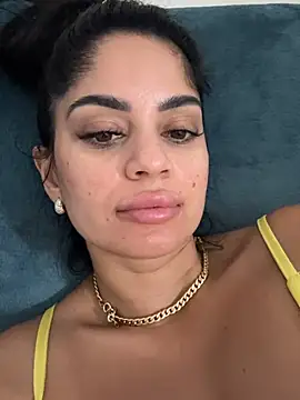 _adelle webcam