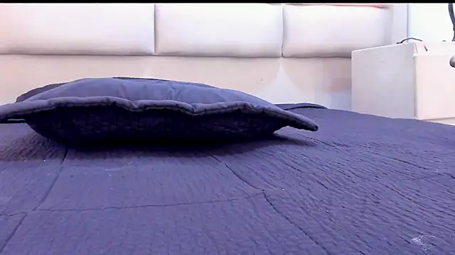 MelodyBliss webcam