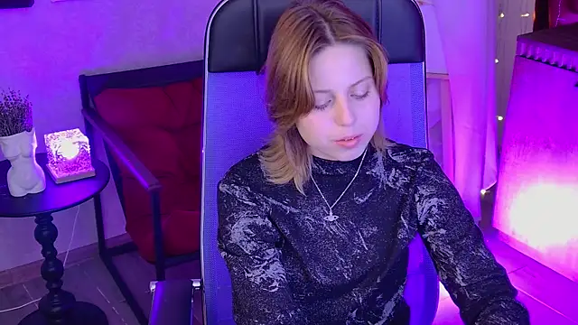 VivienneHebert webcam