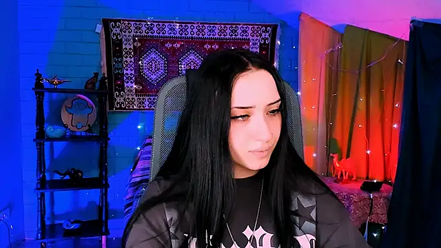 MonicaLowes webcam