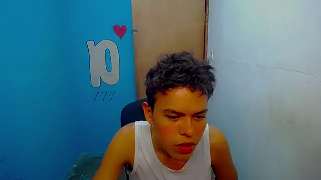 Harry_lov77 webcam