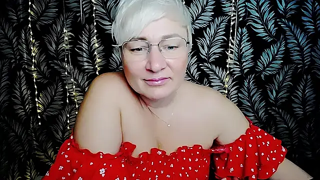 Olivia_playful webcam